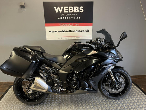 KAWASAKI Z1000 SX:13040-1786   at Webbs Motorcycles