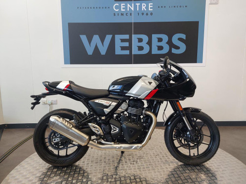 TRIUMPH THRUXTON 400  for sale at Webbs
