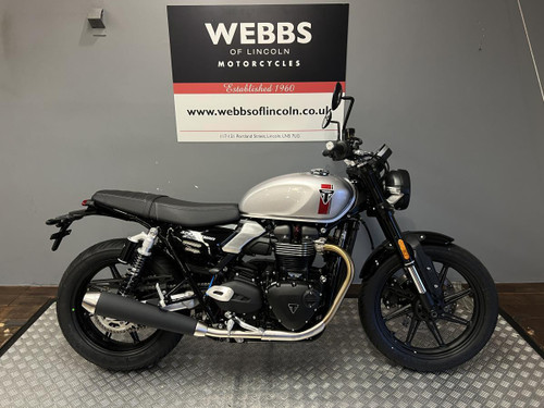TRIUMPH SPEED TWIN 900 for sale at Webbs