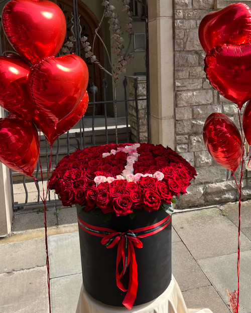 Premium set 100 roses&10 baloons