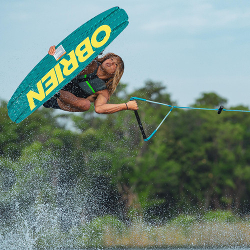 O'Brien Wakeboard - CLUTCH 143 for Wake Boarding