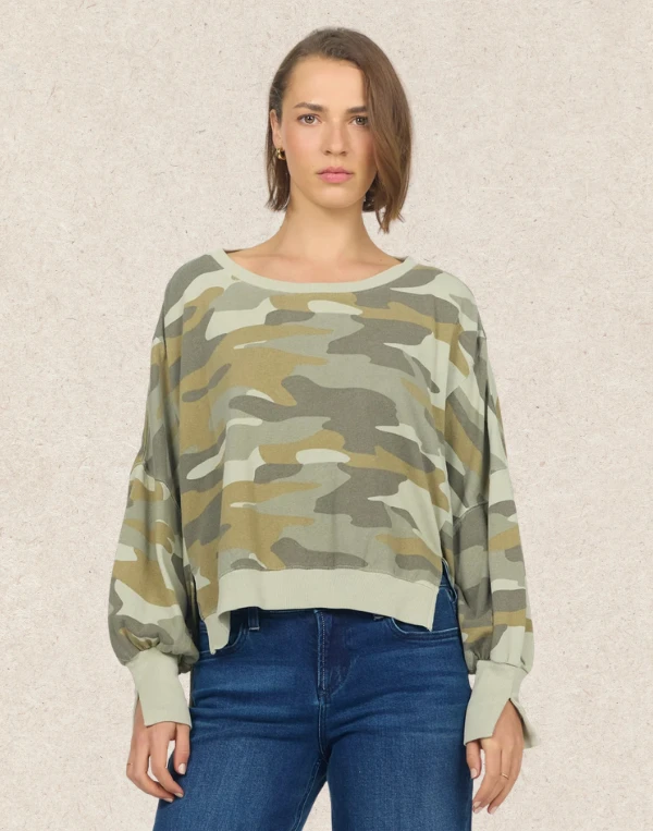 Riviera Camo Pullover