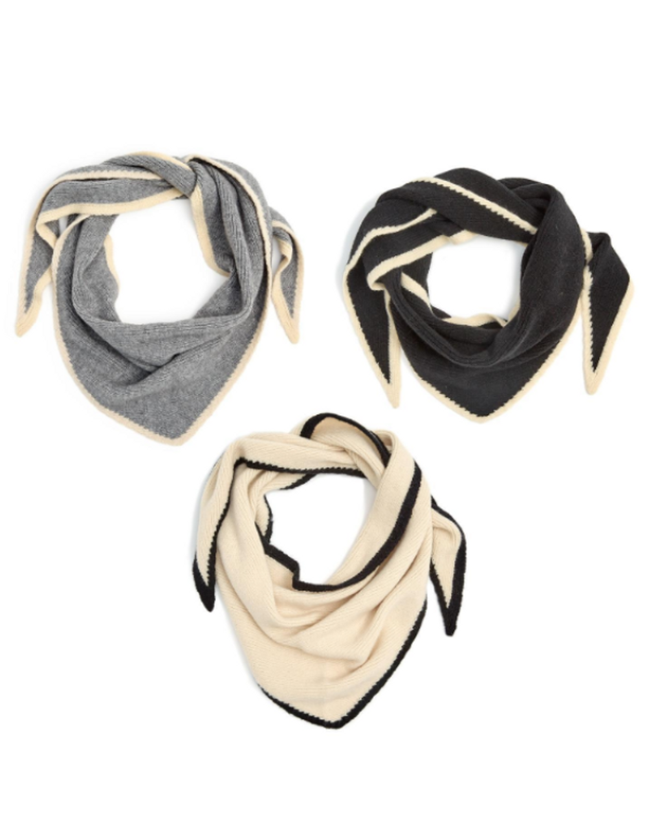 Triangle Scarf Contrast Border Triangle Scarf Contrast Border