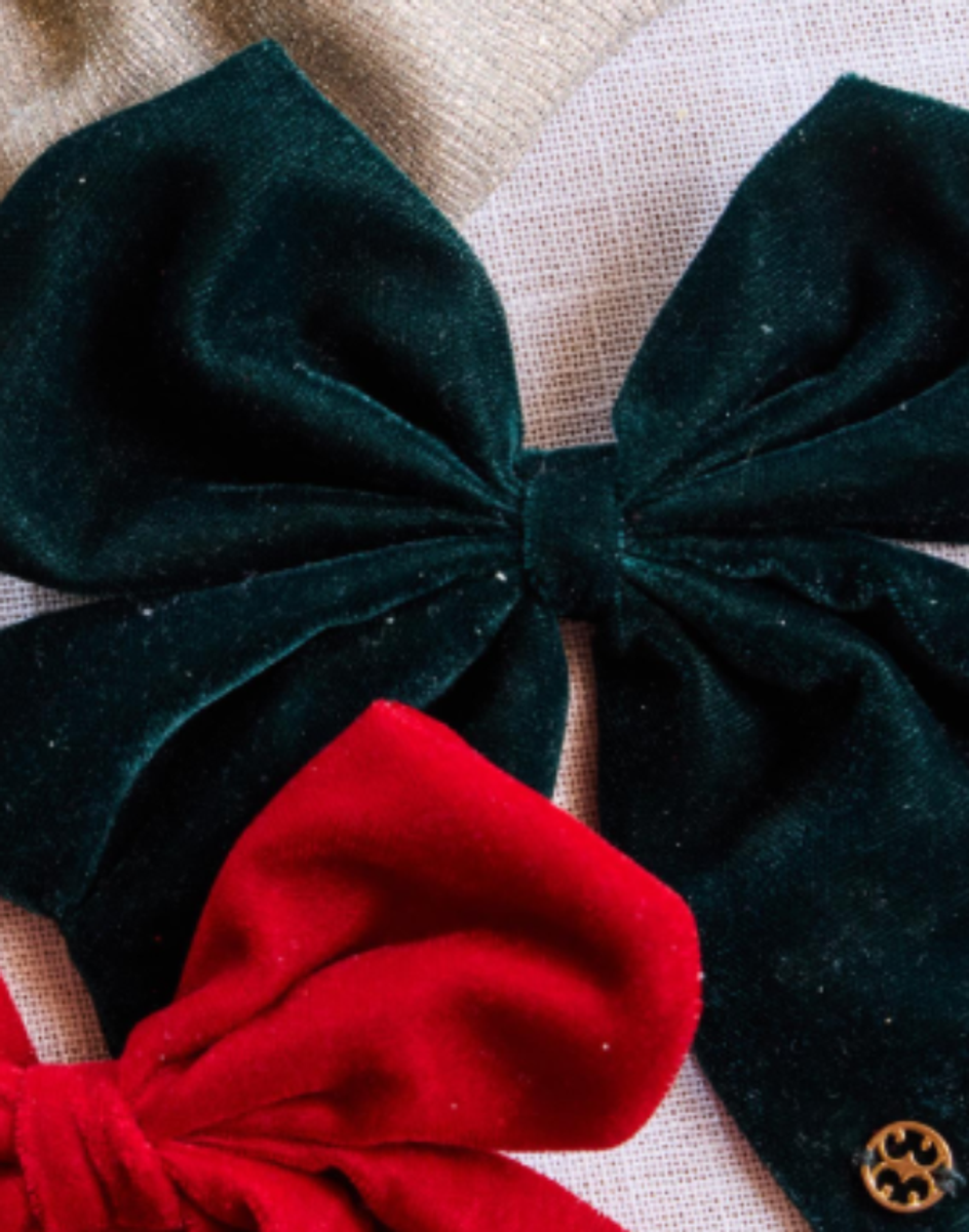 Green Velvet Magnetic Bow Green Velvet Magnetic Bow
