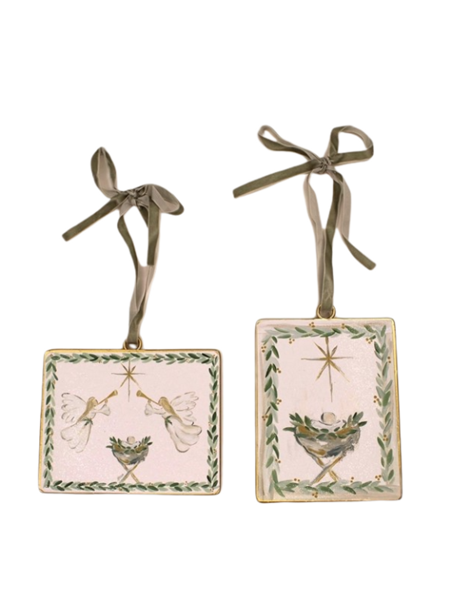 Manger With Greenery Ornament Manger With Greenery Ornament