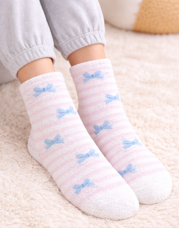 Ribbon Stripe Cozy Crew Socks