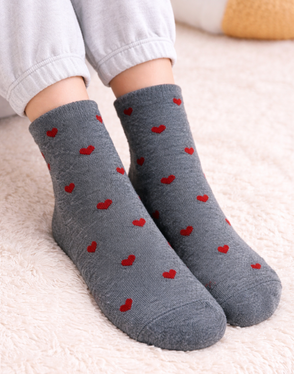 Heart Crew Socks - Grey/Red