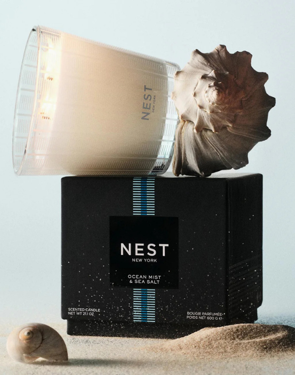 NEST Fragrances Ocean Mist & Sea Salt Candle - Thumbnail 4