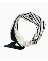 Pattern Collar Scarf-Black and White