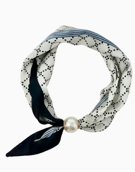 Pattern Collar Scarf