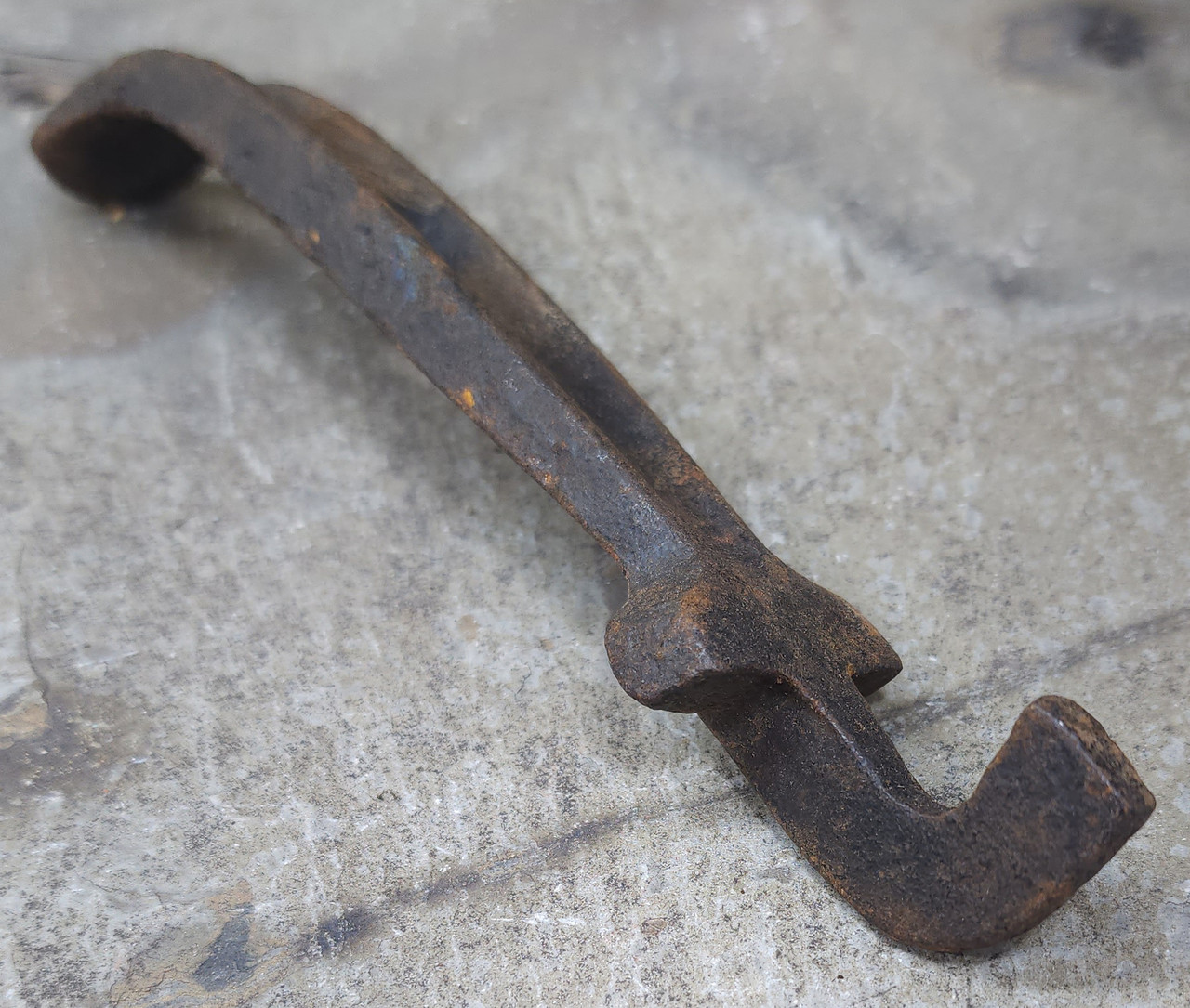 Vintage Antique Cast Iron CS-64 Wood Or Coal Stove Lid Lifter Handle