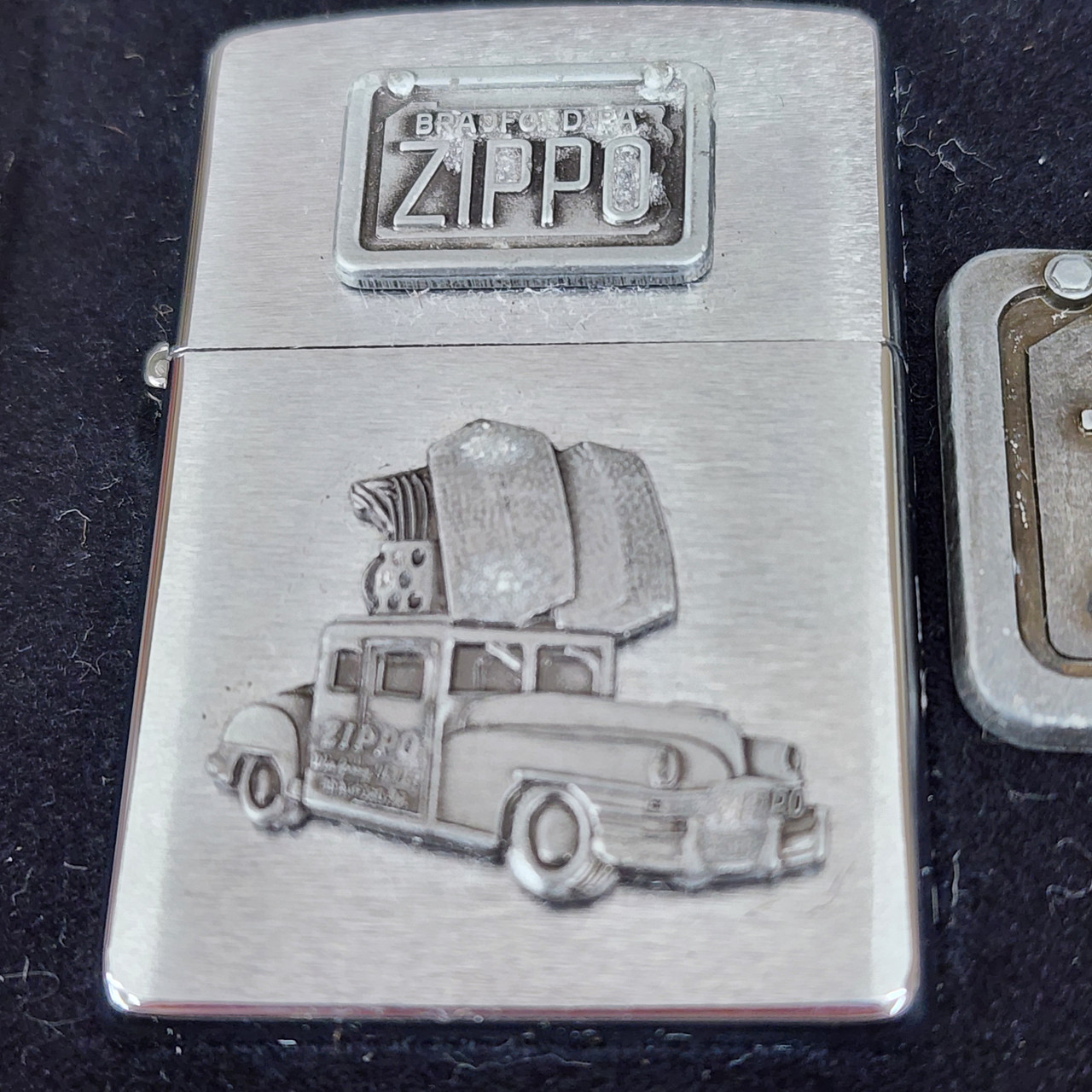 1998 Vintage Zippo Car Cigarette Lighter & Keychain in Original