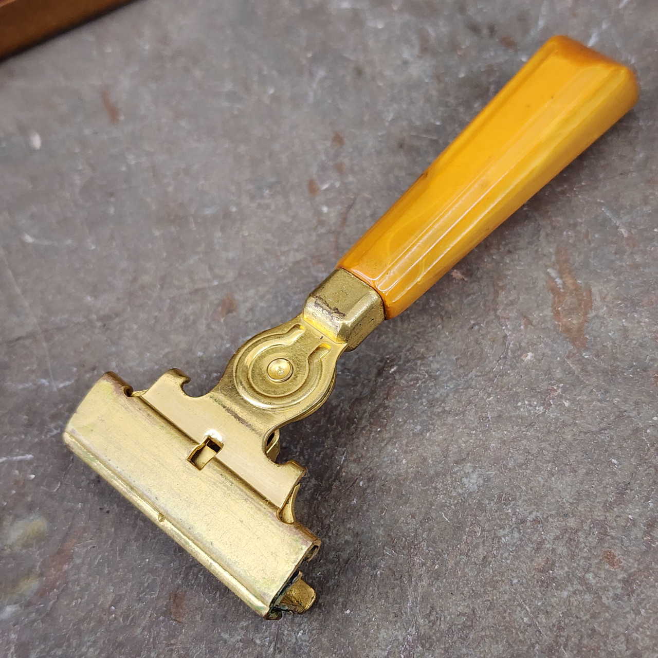 Handle Injector Razor Revere Vintage Schick Injector Safety Razor Butterscotch Bakelite Handle ...