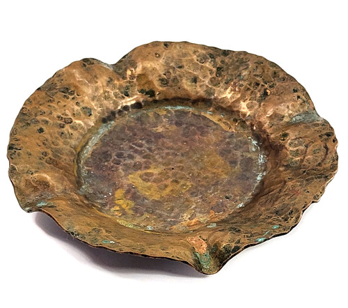 Antique Arts & Crafts Hand-Hammered Heavy Copper Ashtray Ruffled Edge Dish