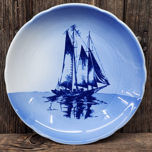 Vintage Mid-Century Jackson China Sailboat Silhouette Restaurant Dinner Plate