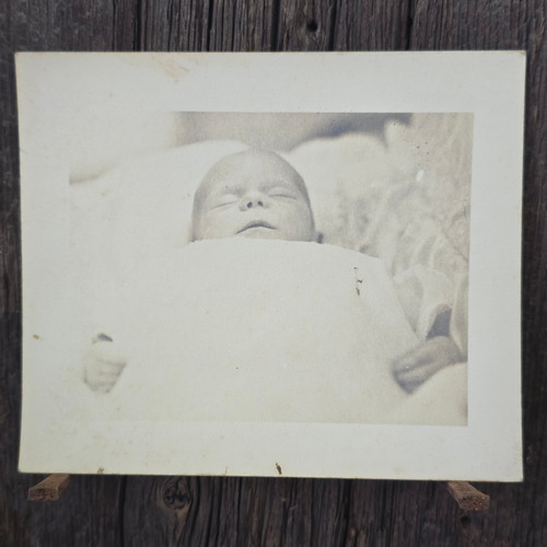 Louis Walter Putnam 1944 Post-Mortem Baby Photo Postmortem Infant Photograph