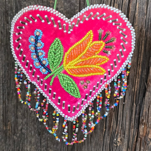Vintage Heart Shaped Native American Indian Souvenir Beaded Whimsy Pincushion Vintage Heart Shaped Native American Indian Souvenir Beaded Whimsy Pincushion