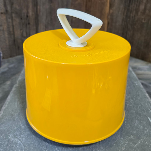 Vintage Harvest Gold Disk-Go-Case 45 rpm 7" Vinyl Record Holder Case Carrier