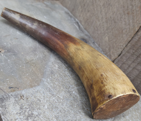Antique Handmade Real Cow Bull Powder Horn Flask Gunpowder Holder Carrier