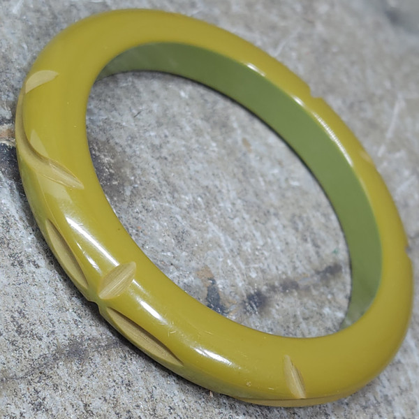 Antique Carved Pea Soup Green Carved Bakelite Bracelet Estate Jewelry Bangle