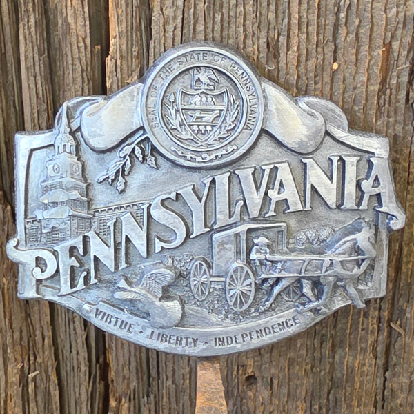1987 Vintage Siskiyou Pewter Pennsylvania Belt Buckle Amish Buggy PA Themed