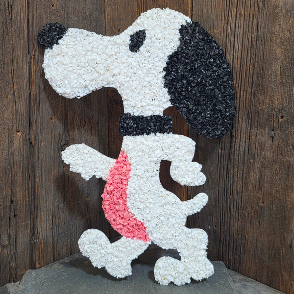 Retro Vintage Dancing Snoopy Peanuts Dog Melted Plastic Popcorn Wall Decoration