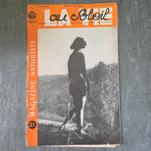 Vintage French 1952 La Vie au Soleil Magazine No 21 Naturist Nudist Publication