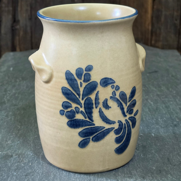 Vintage Pfaltzgraff Yorktowne Stoneware Milk Can Vase Crock Blue Floral Cobalt