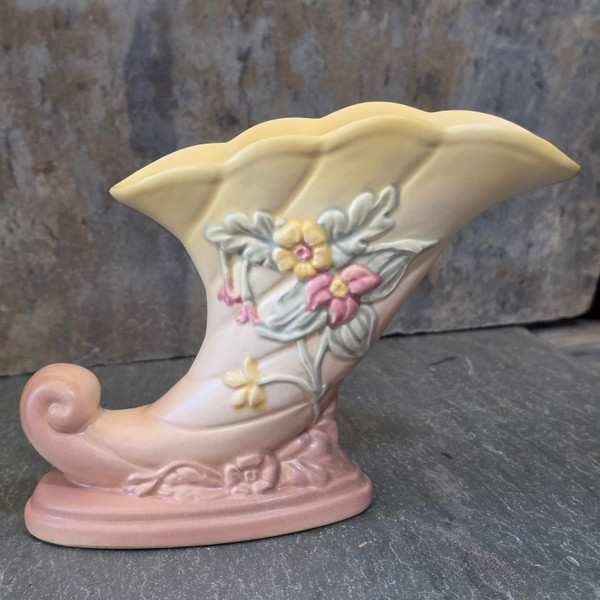 Vintage Hull Art Pottery Wildflower Cornucopia Vase W-7-7 1/2 Matte Pink Yellow