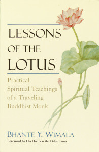 Lessons of the Lotus: Practical Spiritual Teachings of a Travelling Buddhist Monk - ISBN: 9780553378559