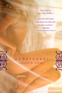 Undercover:  - ISBN: 9780425224649