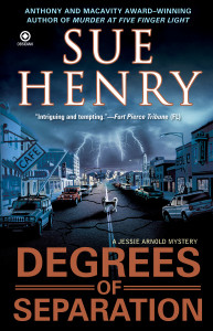Degrees of Separation: A Jessie Arnold Mystery - ISBN: 9780451223708