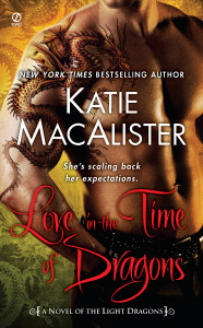 Love in the Time of Dragons: A Novel of the Light Dragons - ISBN: 9780451229717