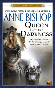Queen of the Darkness: The Black Jewels Trilogy 3 - ISBN: 9780451456731