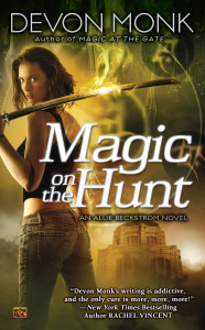 Magic on the Hunt: An Allie Beckstrom Novel - ISBN: 9780451463913