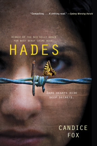 Hades:  - ISBN: 9781617734410