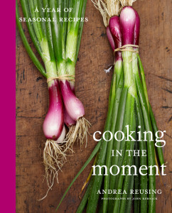 Cooking in the Moment: A Year of Seasonal Recipes - ISBN: 9780307463890