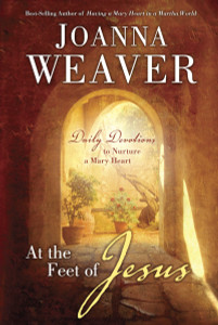 At the Feet of Jesus: Daily Devotions to Nurture a Mary Heart - ISBN: 9780307731005