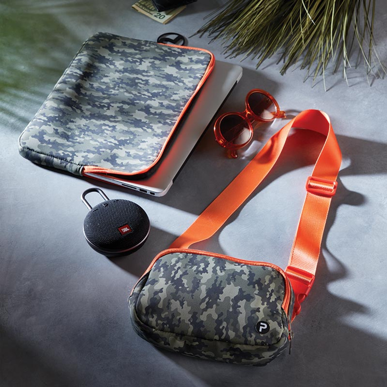 Camo store belt bag