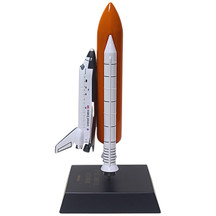 Executive Series Space Shuttle Full Stack Discovery 1:200 Model (2)