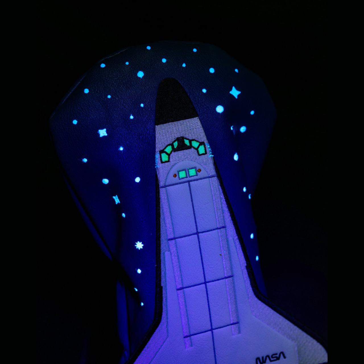 Pins and Aces NASA Space Shuttle Golf Driver Cover - Thumbnail 5