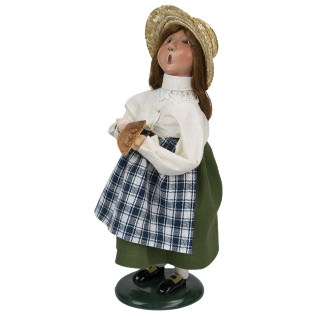 Byers Choice - Girl With Pie
