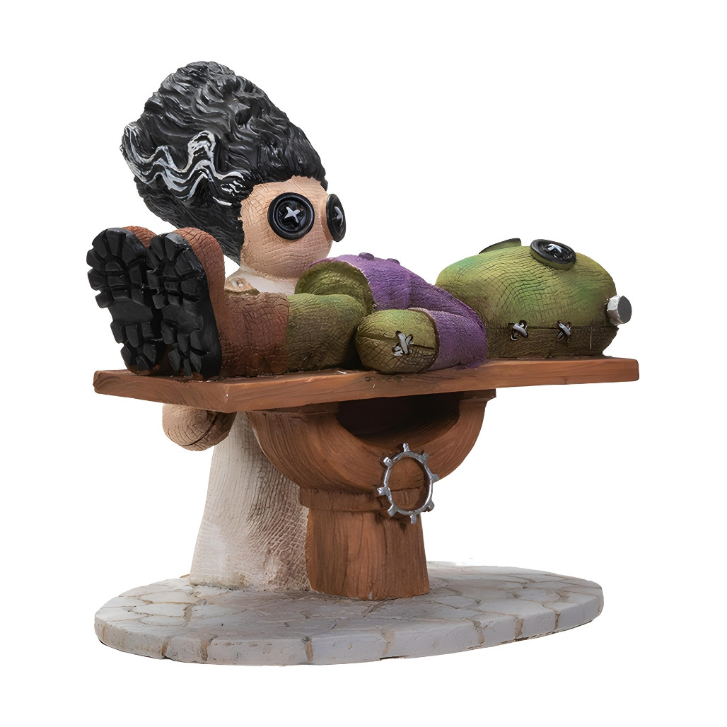 Pinhead Monsters Giving Life Frankenstein And Bride Figurine