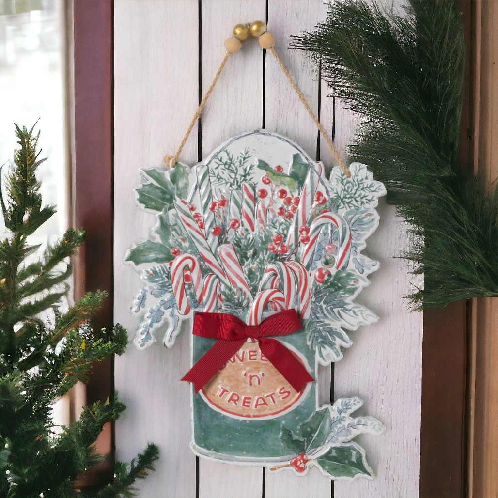 12.5 inch Green Bucket Wall Decor with Burlap & Pine