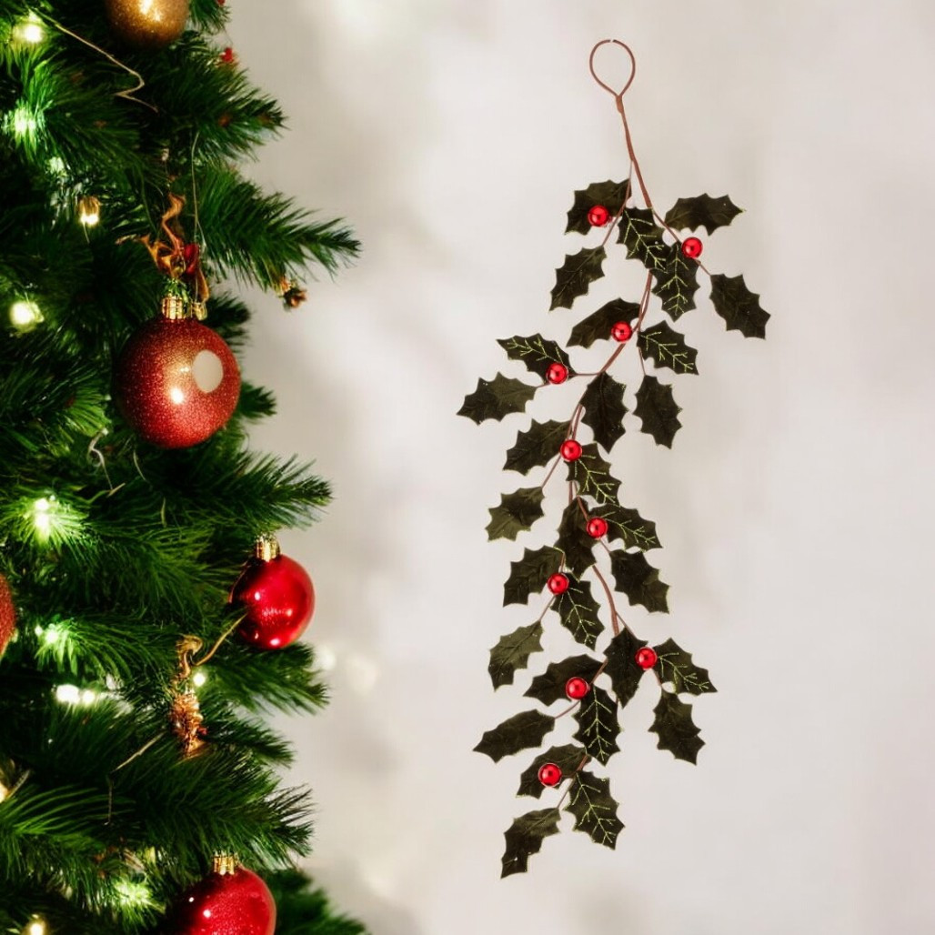 Velvet Holly Leaf Garland