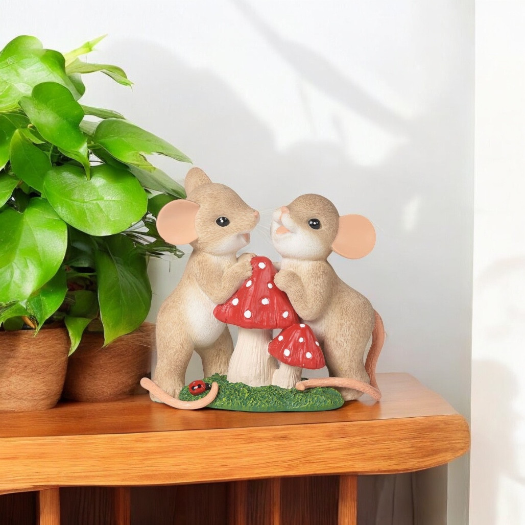 Charming Tails Room In My Heart Figurine