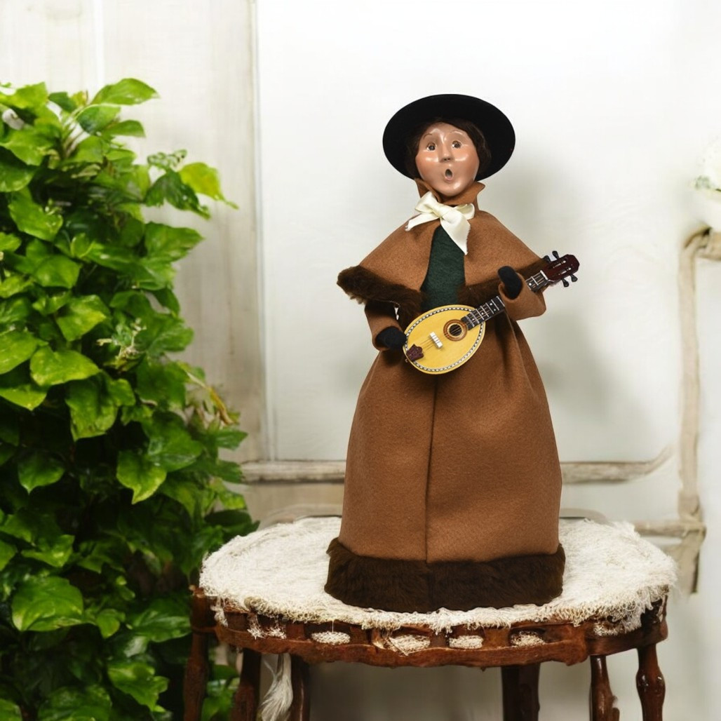 Byers' Choice - Woman With Mandolin Caroler