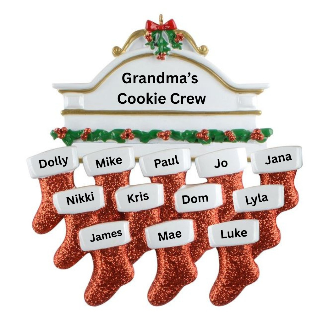 Mantle Family of 12 Personalized Ornament