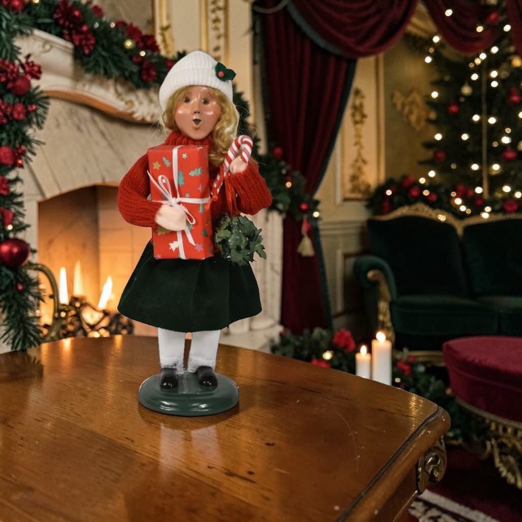 Byers’ Choice Shopping Family Girl Caroler | 10 inches