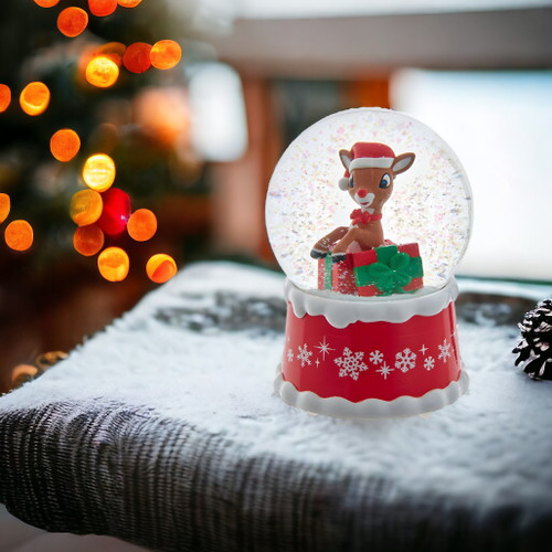 Rudolph The Red-Nosed Reindeer Christmas Tree Theme – Festive Reindeer ...